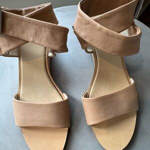 EUC Women’s Rag & Bone Tan Leather Sandals 39